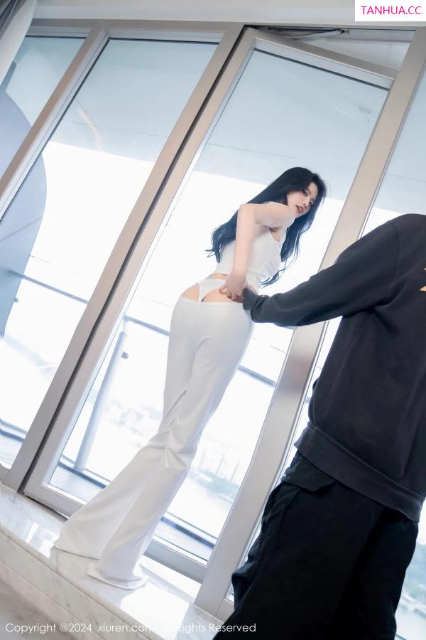 李浅浅  [XiuRen]高清写真图 2024.01.10 No.7937 浅浅Danny 美腿妩媚第24张图片